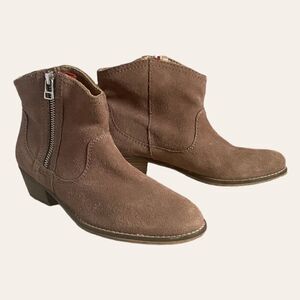 Steve Madden Leonn Taupe Suede Leather Western Ankle Boots Size 7